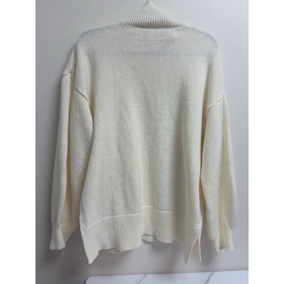 Dazy Women's Turtleneck Sweater Size M Cream White Pullover Drop Shoulder NWT - Picture 2 of 6